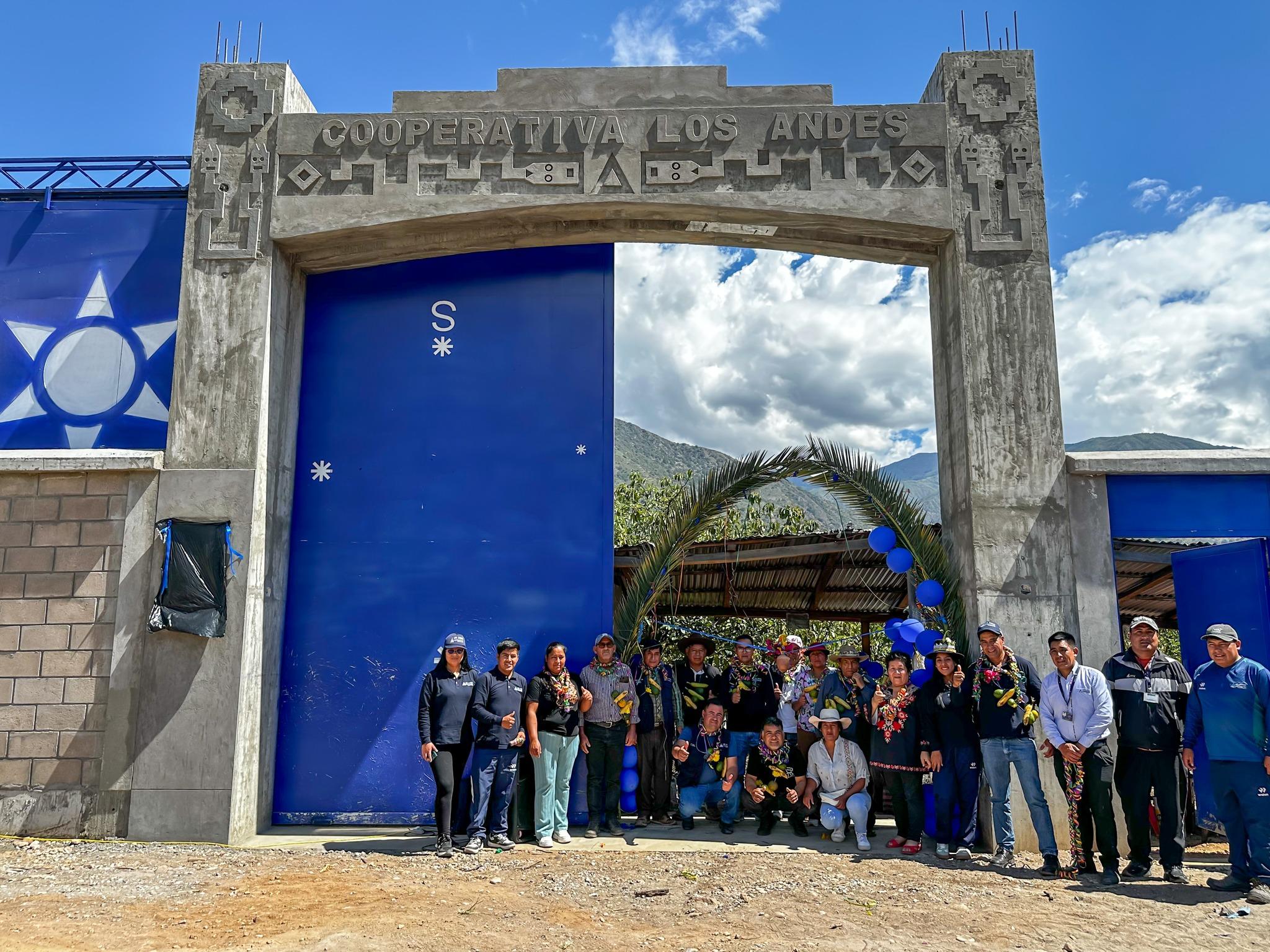 COOPERATIVA LOS ANDES INAUGURA CERCO PERIMÉTRICO DEL FUNDO SAPICHACA EN URIPA