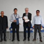 WALTER MAUTSCH RECIBE RECONOCIMIENTO DE COOPERATIVA LOS ANDES